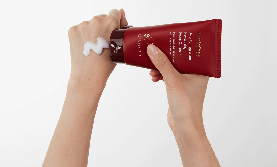 Innisfree, Innisfree Jeju, Innisfree Jeju Pomegranate, Innisfree Jeju Pomegranate Revitalizing Foam Cleanser, Innisfree Jeju Pomegranate Revitalizing Foam Cleanser 100ml, Innisfree Jeju Pomegranate Revitalizing Foam Cleanser รีวิว, Innisfree โฟมล้างหน้า, โฟมล้างหน้า 