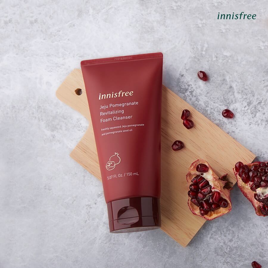 Innisfree, Innisfree Jeju, Innisfree Jeju Pomegranate, Innisfree Jeju Pomegranate Revitalizing Foam Cleanser, Innisfree Jeju Pomegranate Revitalizing Foam Cleanser 100ml, Innisfree Jeju Pomegranate Revitalizing Foam Cleanser รีวิว, Innisfree โฟมล้างหน้า, โฟมล้างหน้า 